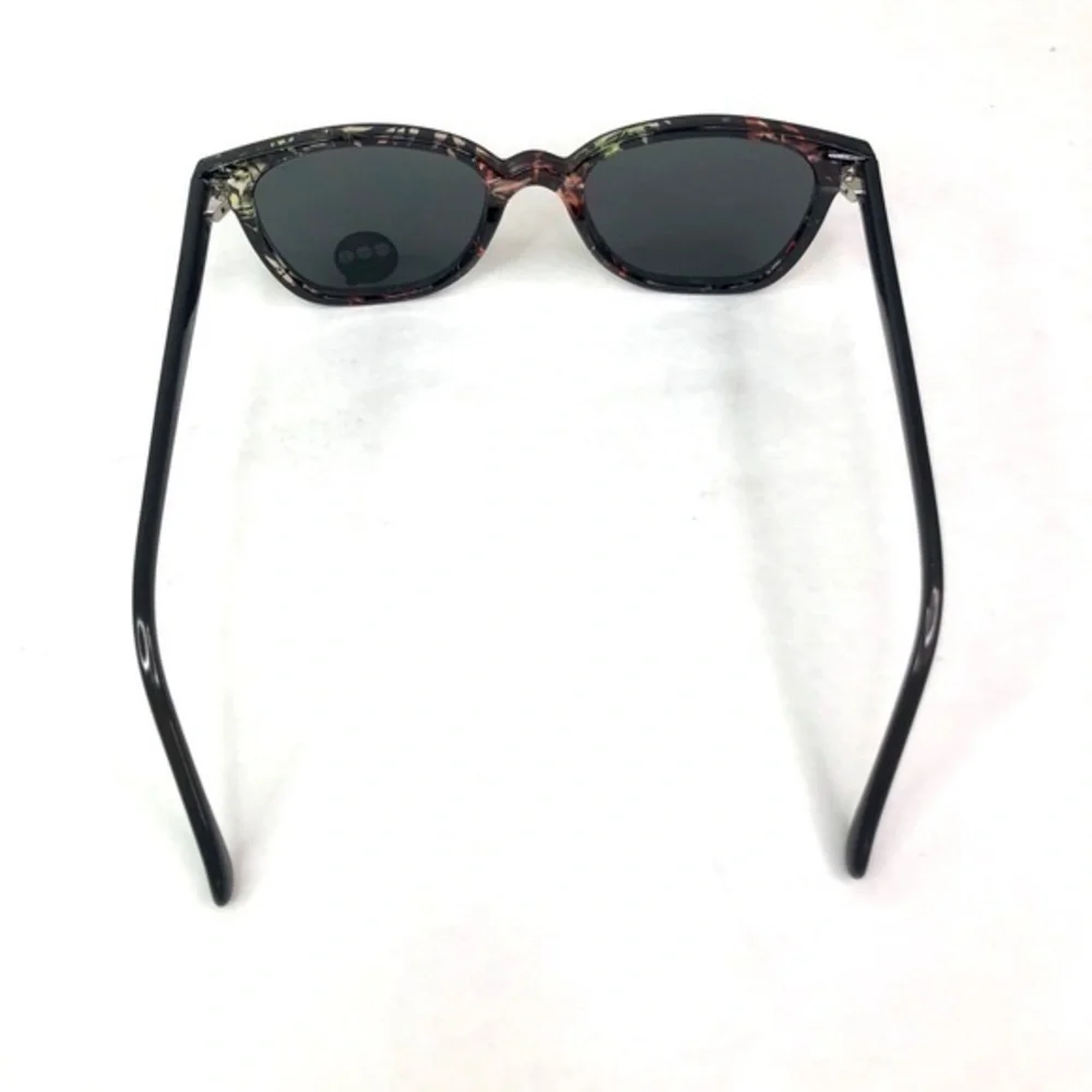 KOMONO Renee Fern Sunglasses (NEW)  black green